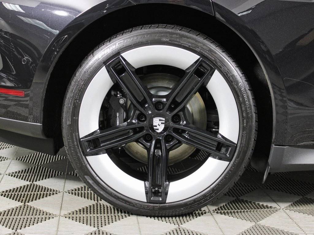 2025 Porsche Taycan 4