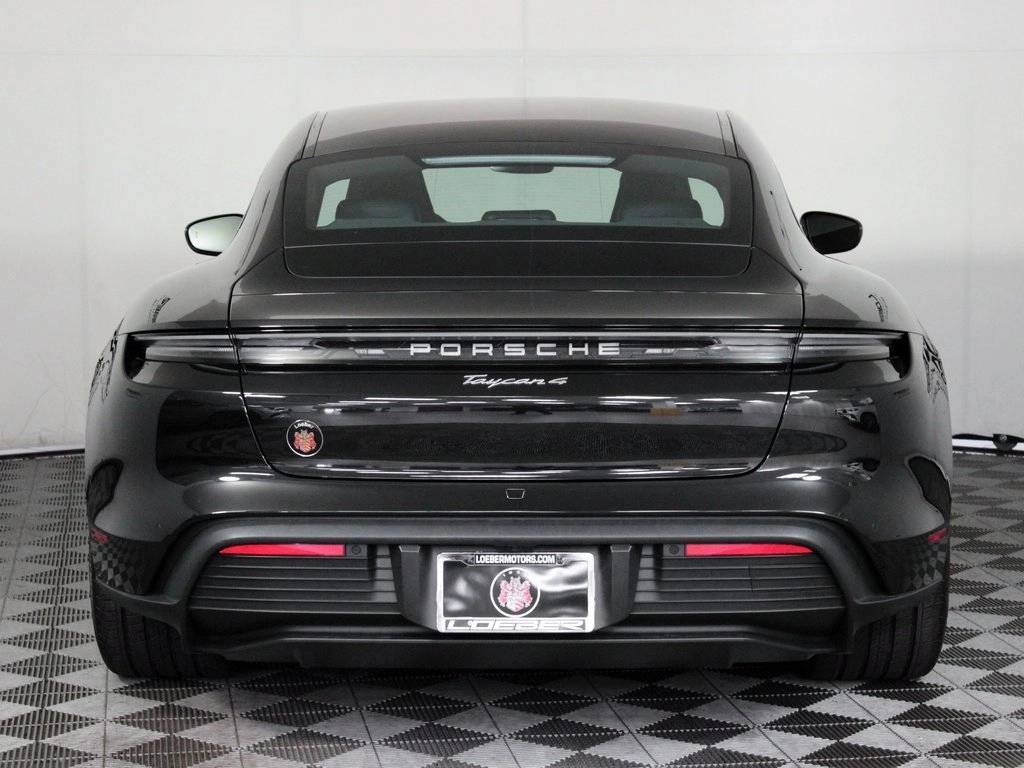 2025 Porsche Taycan 4