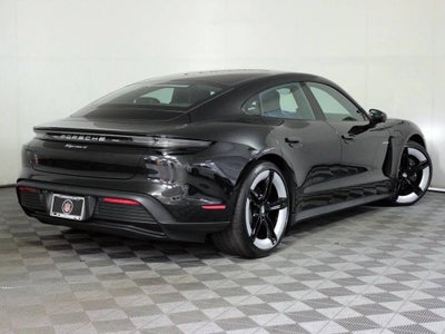 2025 Porsche Taycan 4