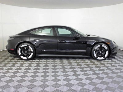 2025 Porsche Taycan 4