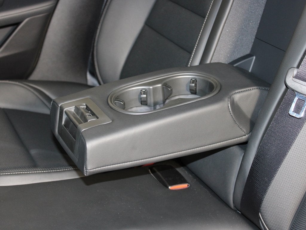 2026 Porsche Taycan 4