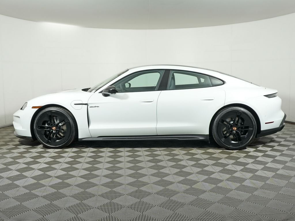 2026 Porsche Taycan 4