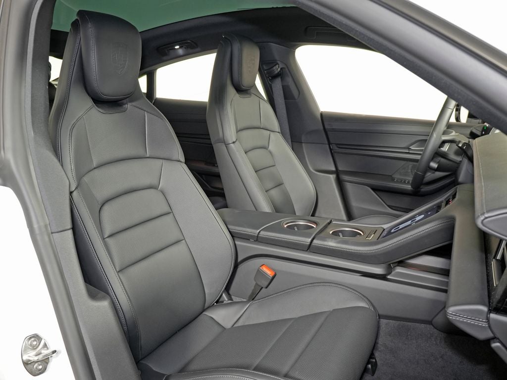 2026 Porsche Taycan 4