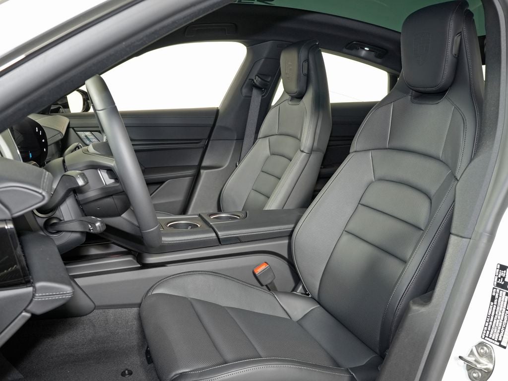2026 Porsche Taycan 4