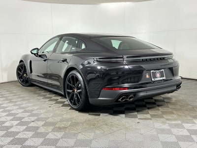 2026 Porsche Panamera 4