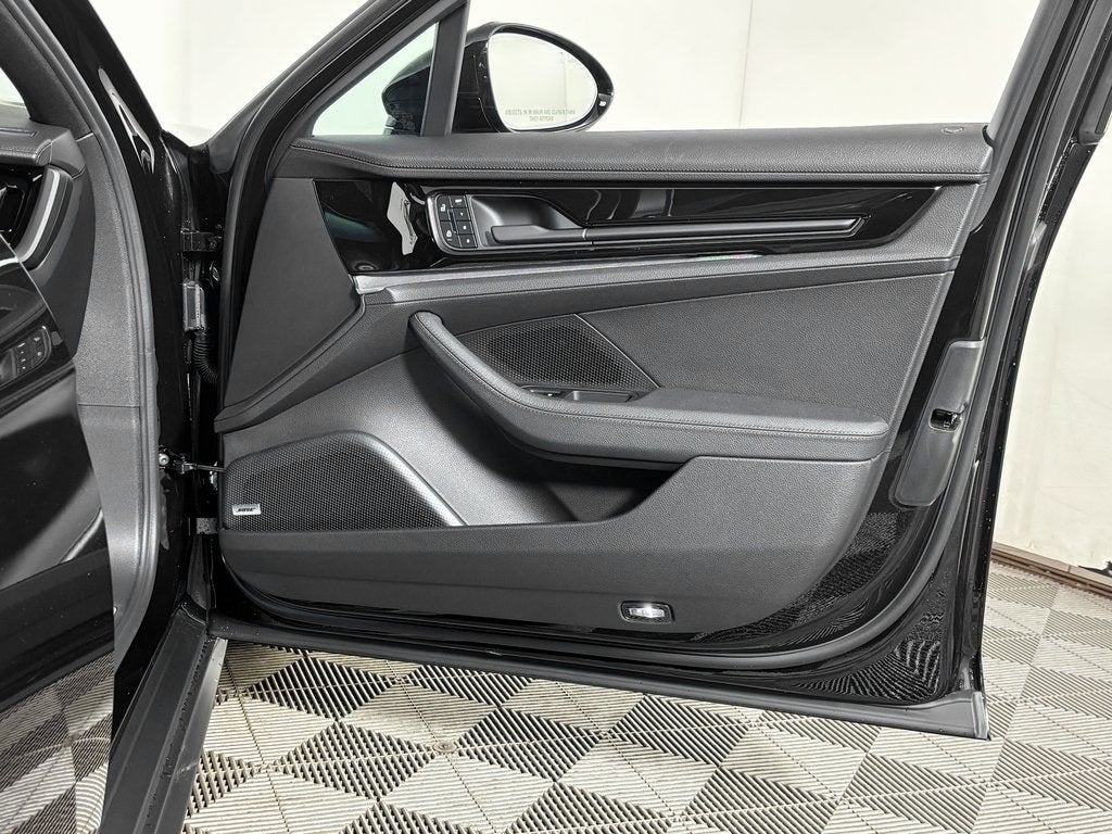 2026 Porsche Panamera 4