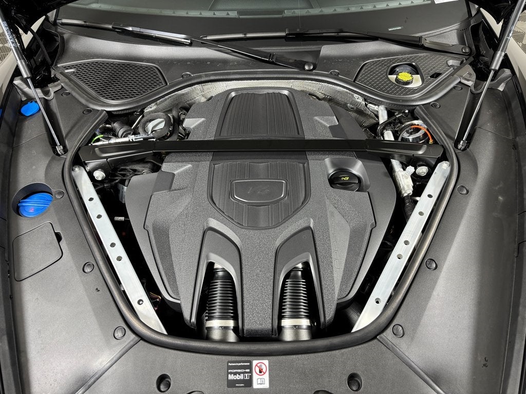 2026 Porsche Panamera 4