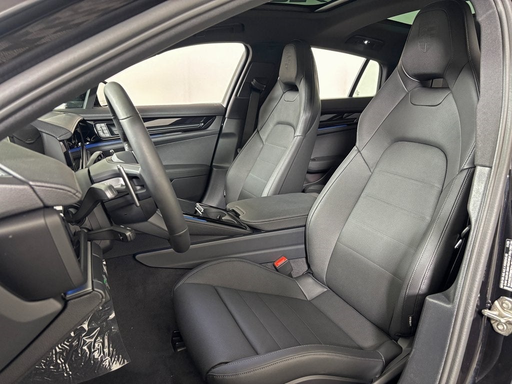 2026 Porsche Panamera 4