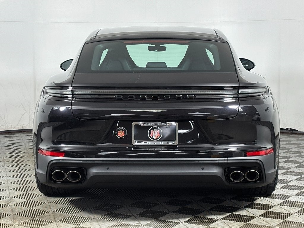 2026 Porsche Panamera 4