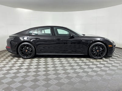 2026 Porsche Panamera 4
