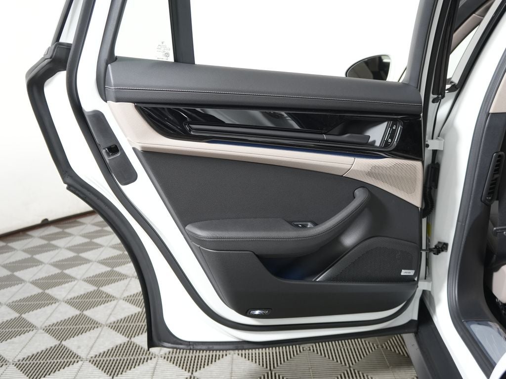 2026 Porsche Panamera 4