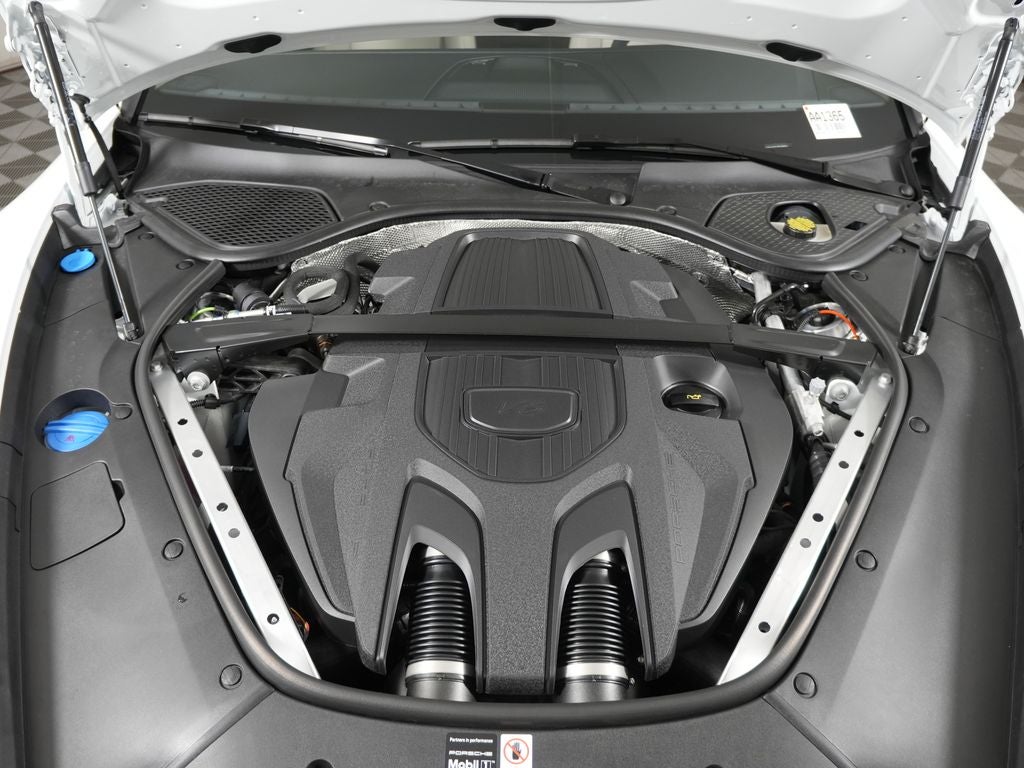 2026 Porsche Panamera 4