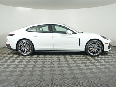 2026 Porsche Panamera 4