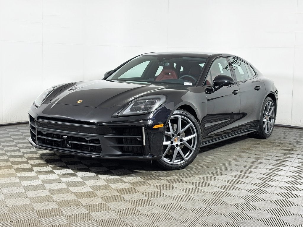 2026 Porsche Panamera 4
