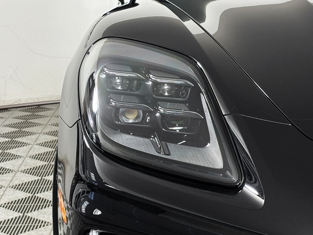 2026 Porsche Panamera 4