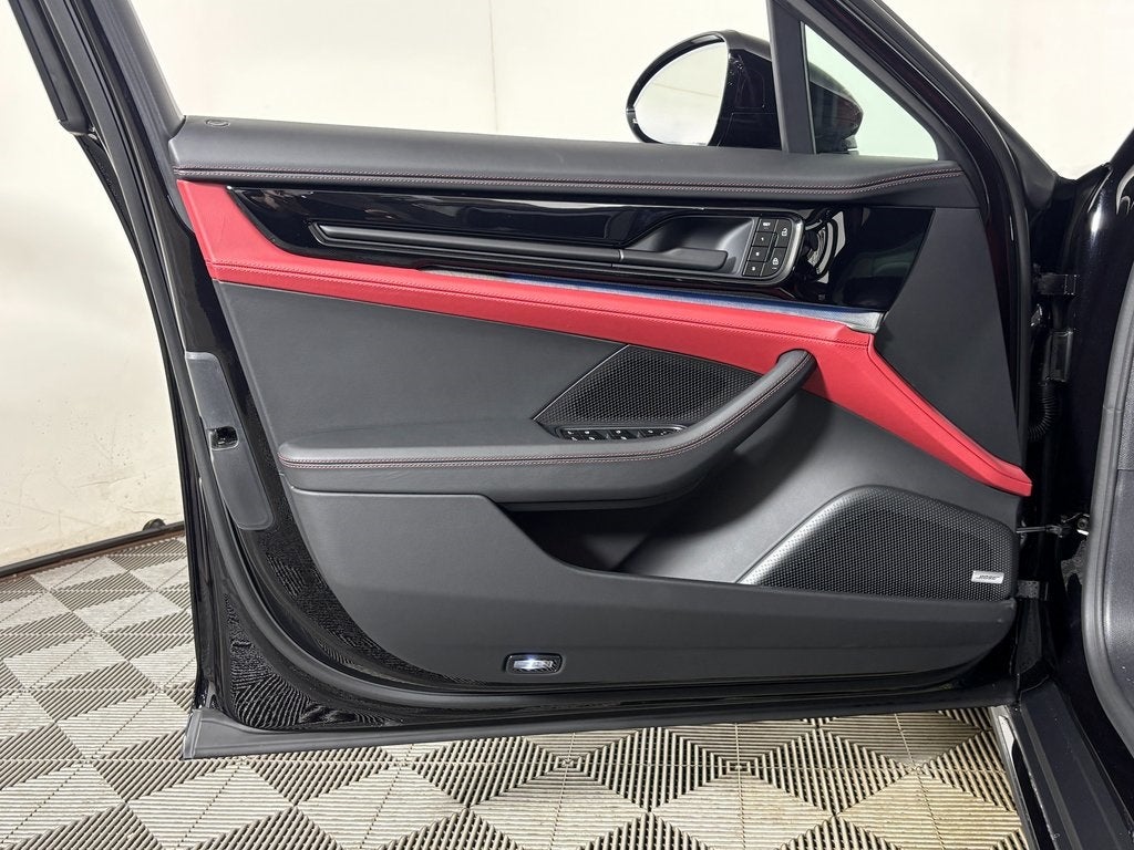 2026 Porsche Panamera 4