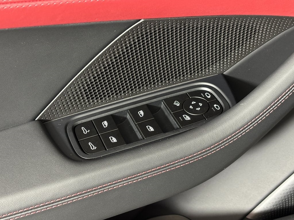 2026 Porsche Panamera 4