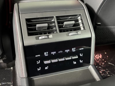 2026 Porsche Panamera 4