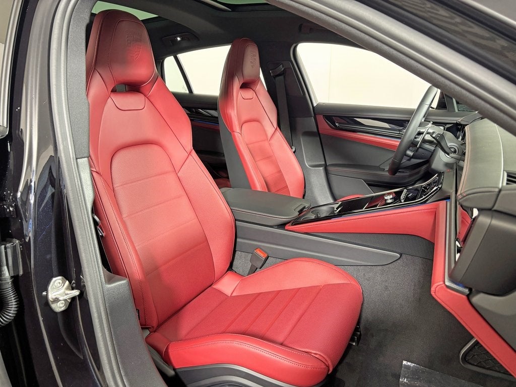 2026 Porsche Panamera 4