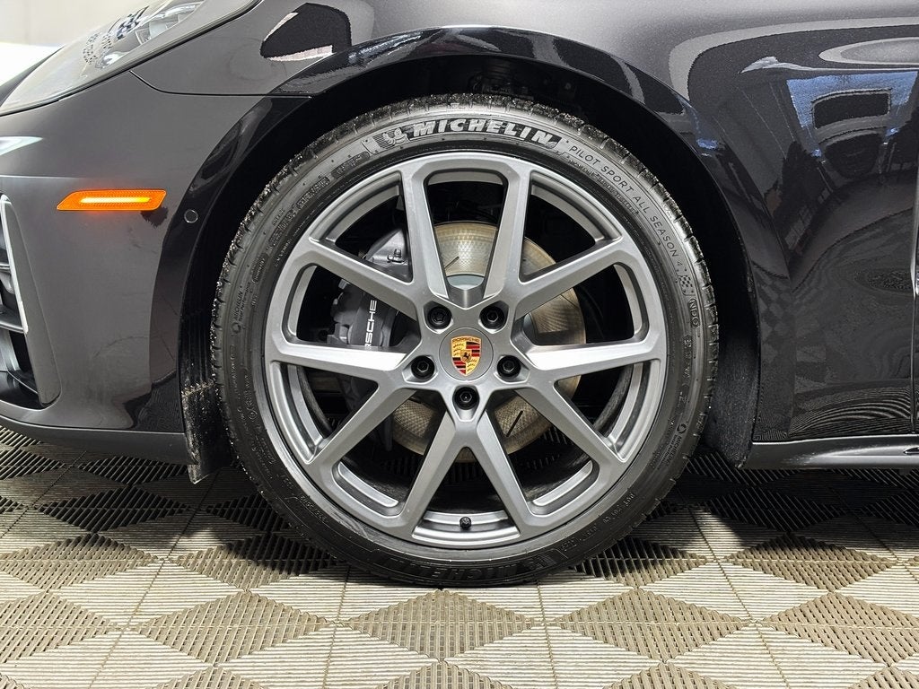 2026 Porsche Panamera 4
