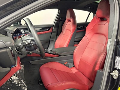 2026 Porsche Panamera 4