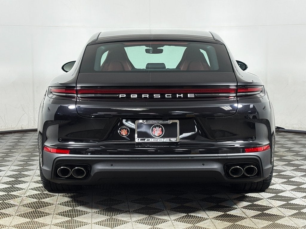 2026 Porsche Panamera 4
