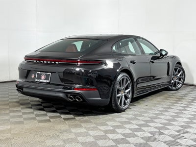 2026 Porsche Panamera 4