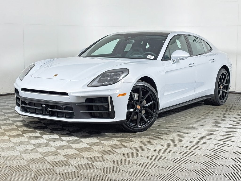 2026 Porsche Panamera 4