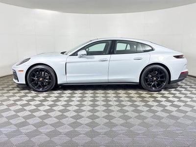 2026 Porsche Panamera 4