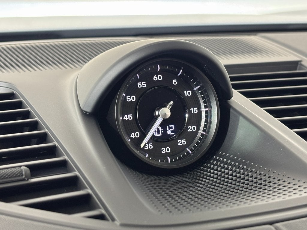 2026 Porsche Panamera 4