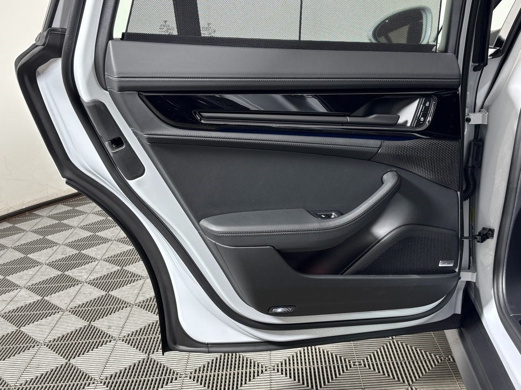 2026 Porsche Panamera 4