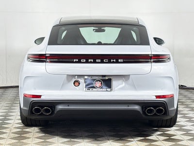 2026 Porsche Panamera 4