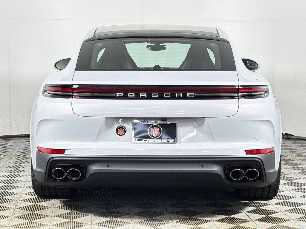 2026 Porsche Panamera 4