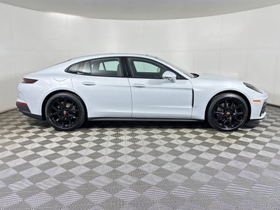 2026 Porsche Panamera 4
