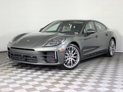 2026 Porsche Panamera 4