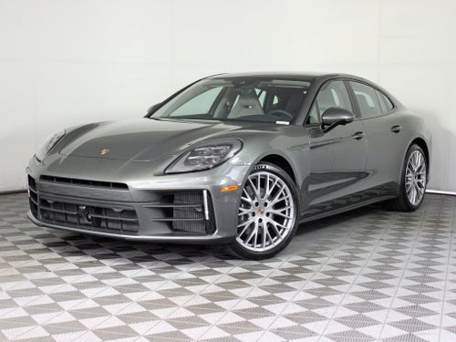 2026 Porsche Panamera 4