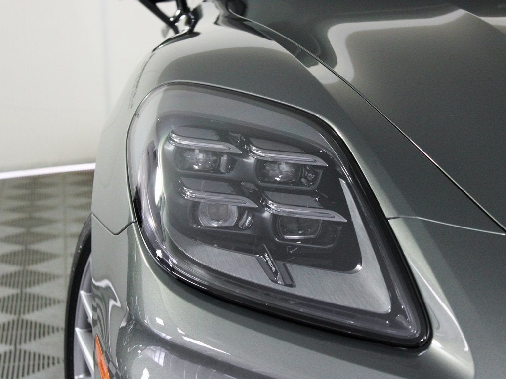 2026 Porsche Panamera 4