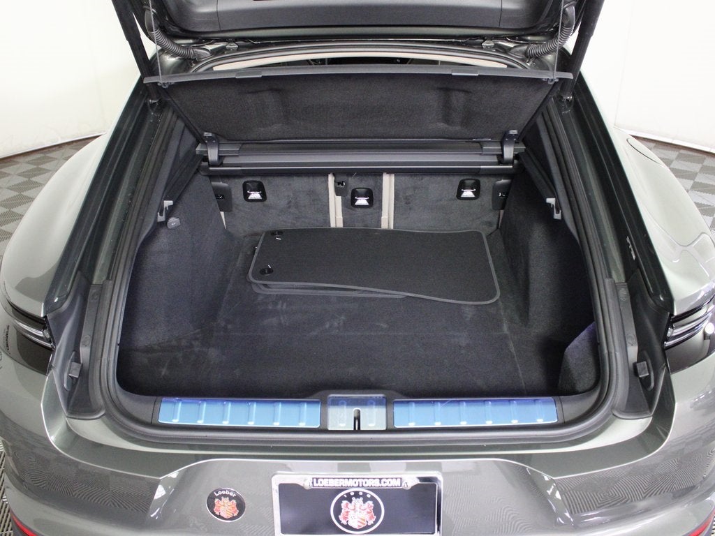 2026 Porsche Panamera 4