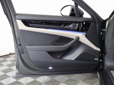 2026 Porsche Panamera 4