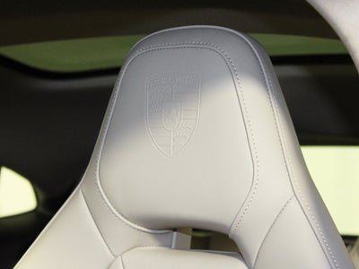 2026 Porsche Panamera 4