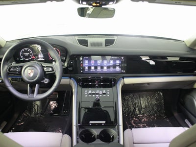 2026 Porsche Panamera 4