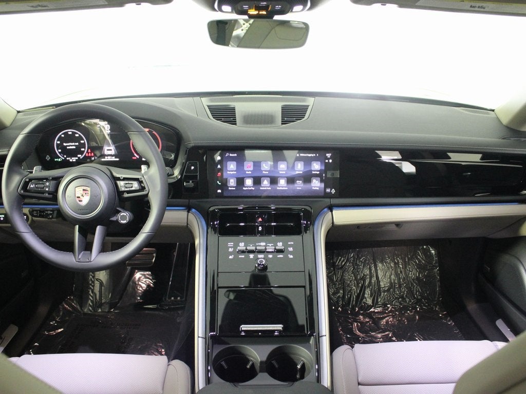 2026 Porsche Panamera 4