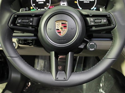 2026 Porsche Panamera 4