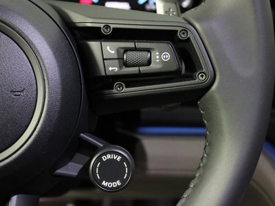 2026 Porsche Panamera 4