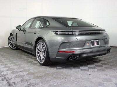 2026 Porsche Panamera 4