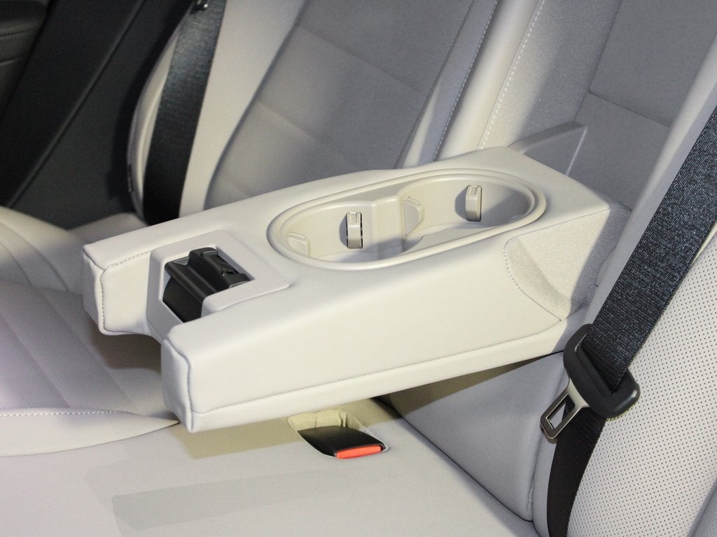 2026 Porsche Panamera 4