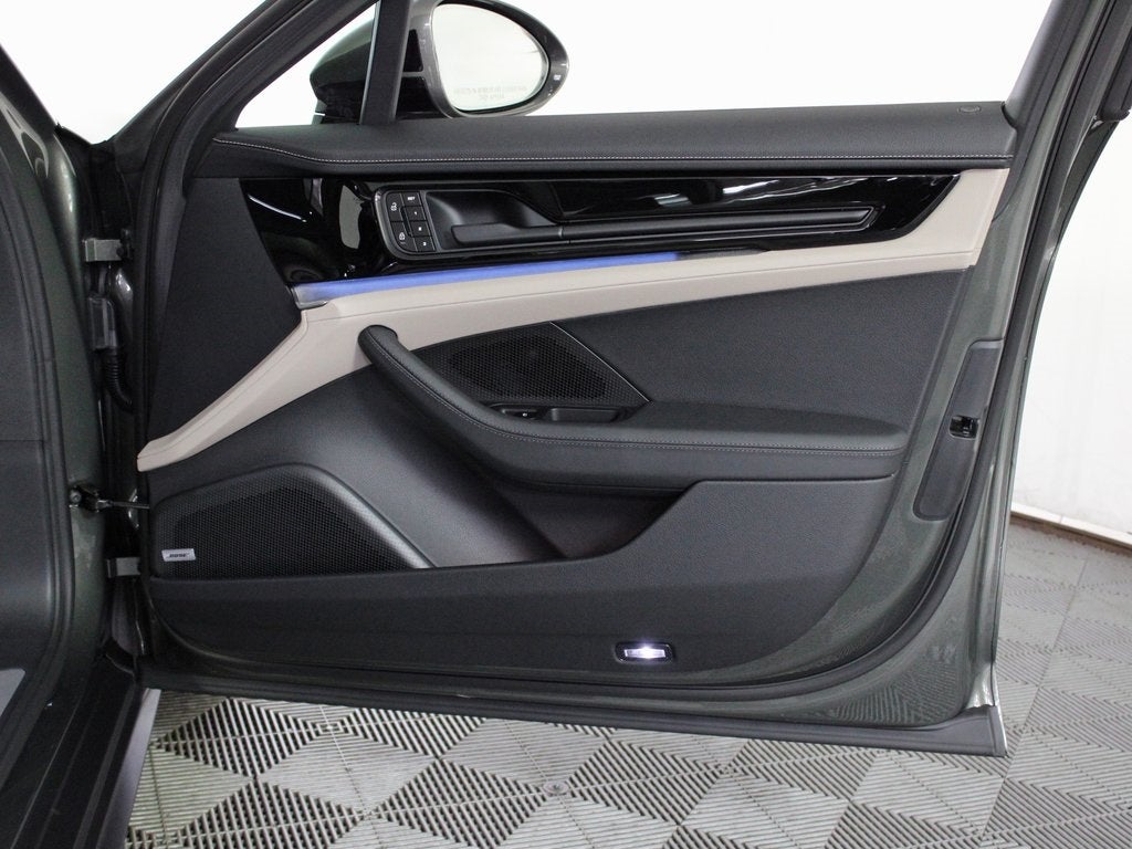 2026 Porsche Panamera 4