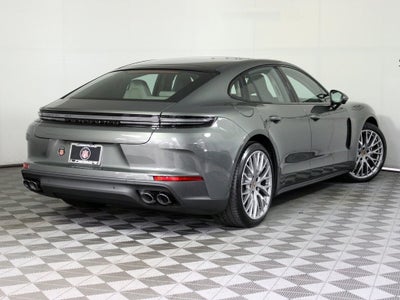 2026 Porsche Panamera 4