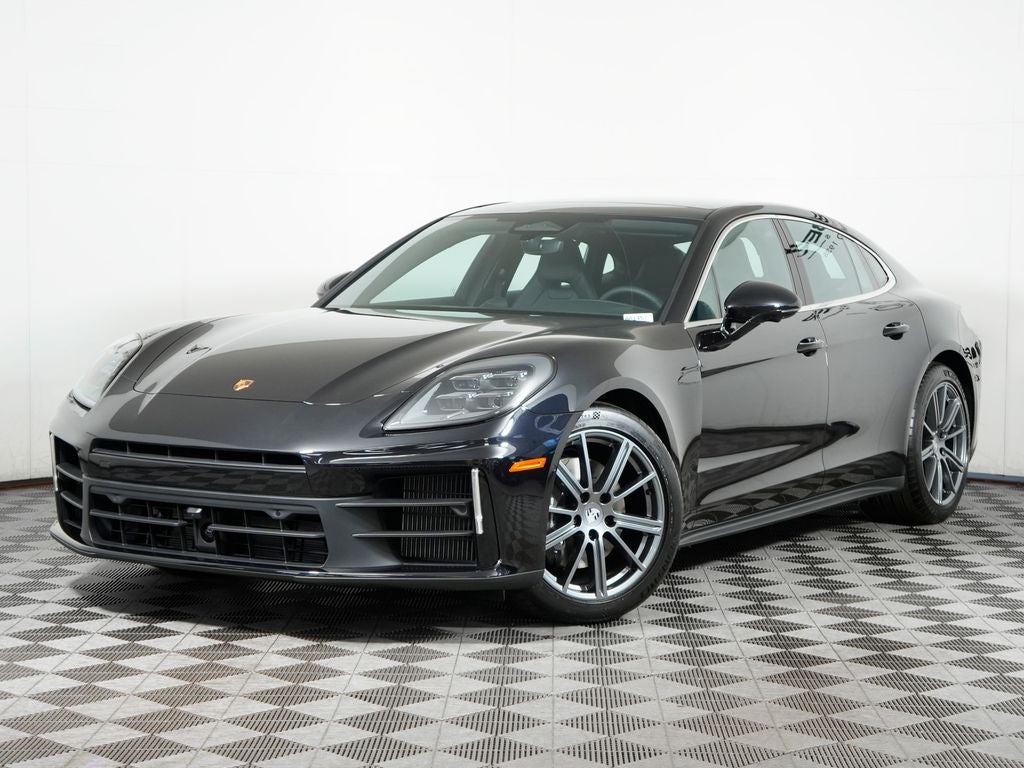 2026 Porsche Panamera 4