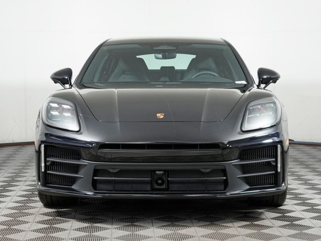 2026 Porsche Panamera 4